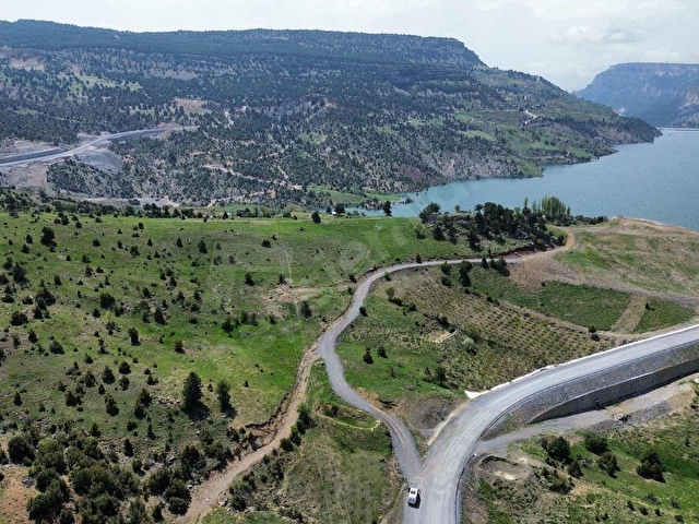 DAP QUALİTYDEN SORGUNDA BARAJA YAKIN 1.700m2 SATILIK ARSA/TARLA - Görsel 4