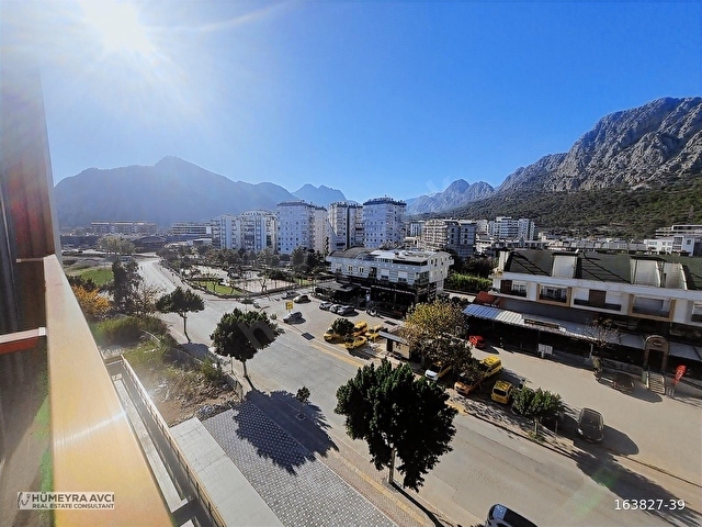 HASTANE DİBİN DE ANA CADDE ÜZERİ CİROSU YÜKSEK KİRALIK DÜKKAN