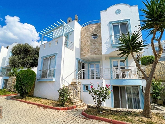 Kuşadası Kadınlar Denizinde 4+1 Havuzlu site içinde Villa - Görsel 2