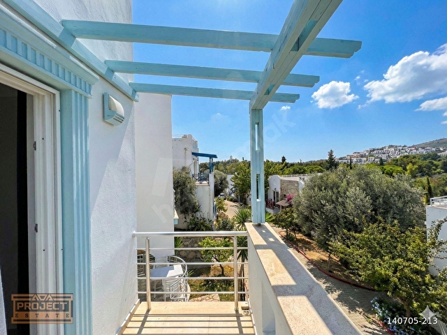 Kuşadası Kadınlar Denizinde 4+1 Havuzlu site içinde Villa - Görsel 9