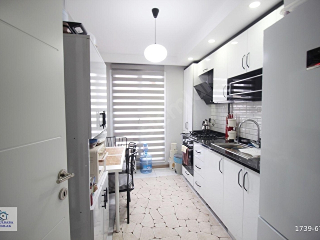 Kavaklıda Cadde Üzerinde Yatırımlık 3+1 Köşe Daire - Görsel 4