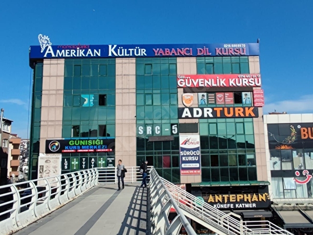 Kaynarca Merkezde E5 Cepheli İşmerkezinde Kiralık Ofis - Görsel 3