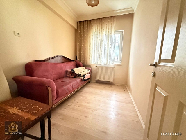 EMLAKCENTERDAN FULL EŞYALI FIRSAT DAİRE METRO YAKINI 3+1 - Görsel 9