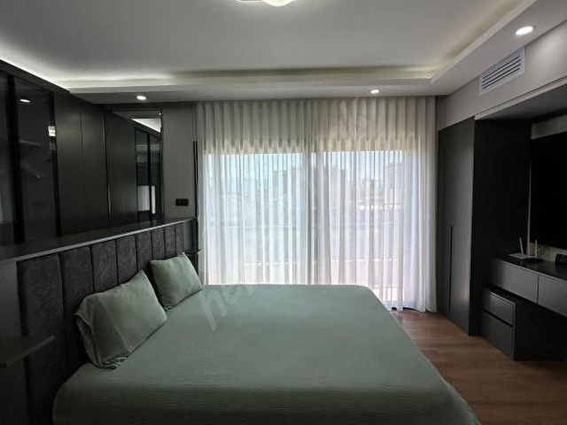 KUŞADASI AVM BÖLGESİNDE ULTRA LÜKS KİRALIK 4+1 MÜSTAKİL VİLLA - Görsel 15