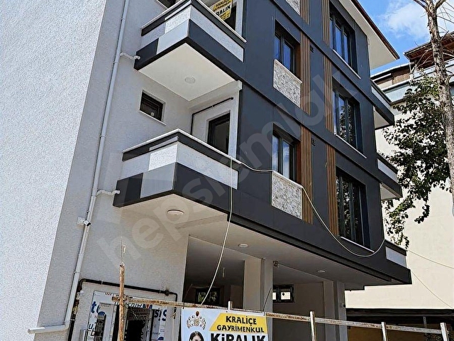Sapanbağlarda Kiralık Dükkan 90m2 net - Görsel 8