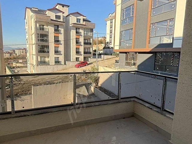 ÖZCANLARDAN SİTE İÇİ ÇATI DUBLEKS 3+1 140MT2 HAVUZLU OTOPARKLI - Görsel 25