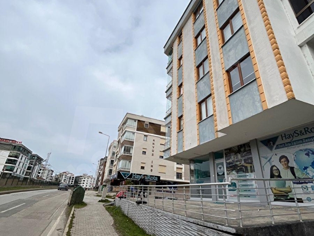 VALORA’dan KURUPELİT TRAMVAY DURAĞINA CEPHE KİRALIK 2+1 DAİRE