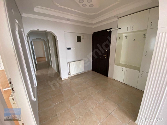 Narlıdere’de deniz manzaralı önünde otobüs durağı olan 9 Eylül hastanesine yakın kiralık daire - Görsel 14