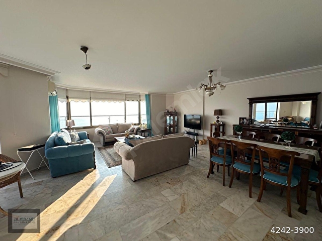 MERSİN MARİNA KARŞISINDA EŞYALI KİRALIK 4+1 240 m2 MUHTEŞEM DENİZ MANZARALI LÜKS DAİRE !!! - Görsel 8