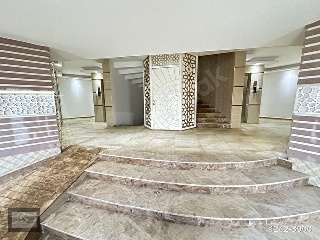 MERSİN MARİNA KARŞISINDA EŞYALI KİRALIK 4+1 240 m2 MUHTEŞEM DENİZ MANZARALI LÜKS DAİRE !!! - Görsel 22