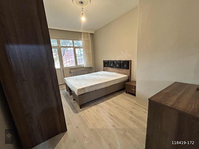 Acıbadem Sokullu sokak da eşyalı kiralık 1+1 bahçe katı - Görsel 4