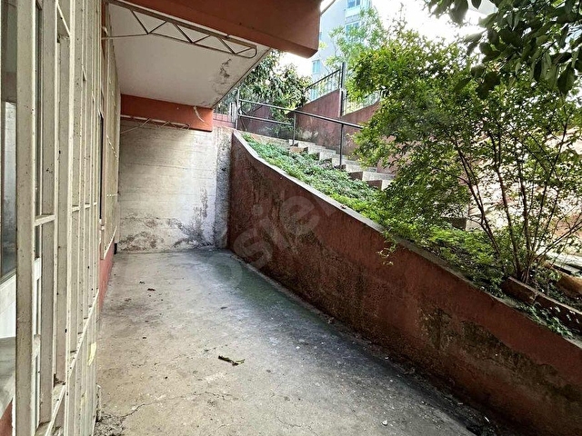 Acıbadem Sokullu sokak da eşyalı kiralık 1+1 bahçe katı - Görsel 2