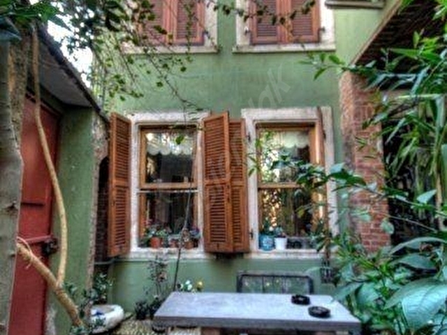 Küçükyalıda Restorasyonu Yapılmış Satılık Tarihi Köşk - Görsel 2