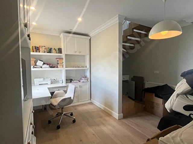 Beykoz Konaklarında Yenilenmiş İyi Konumda Satılık Villa - Görsel 24