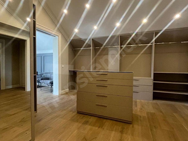 Beykoz Konaklarında Yenilenmiş İyi Konumda Satılık Villa - Görsel 13