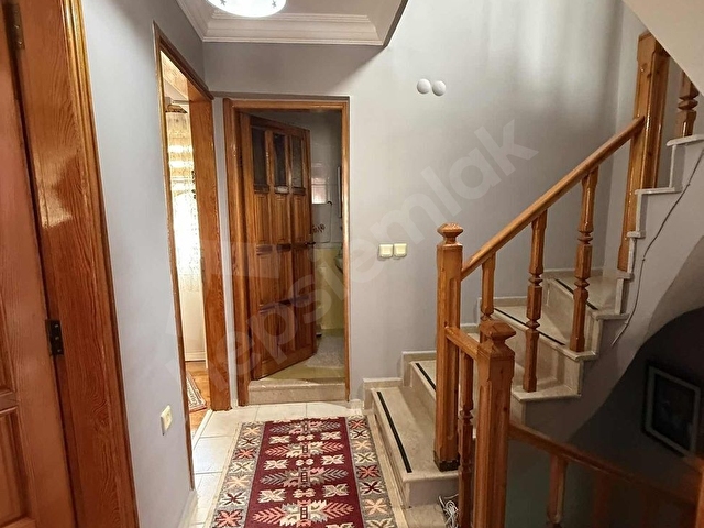 YENİFOÇA MERKEZDE 4+1 SATILIK TRIBLEX - Görsel 11
