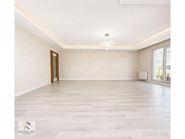 BEYLİKDÜZÜNDE KISA KATLI BUTİK SİTE DE ÇİFT BALKON GENİŞ M2 2+1 - Görsel 22