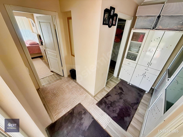 MERTDEN MERKEZİ KONUMLU İÇİ YAPILI 100m² TERASLI 5+1 DAİRE - Görsel 24
