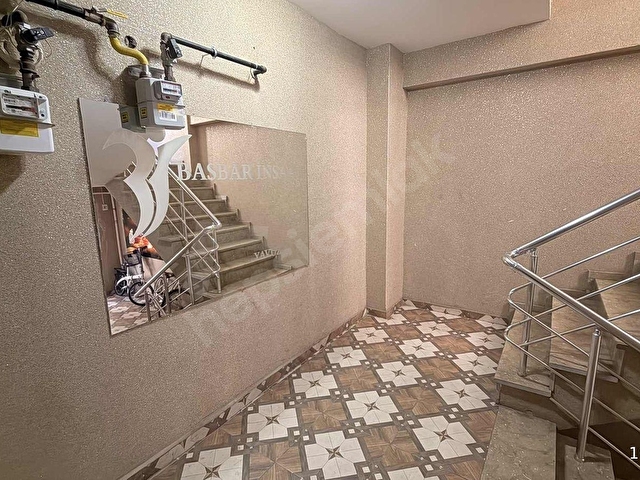 KURTKÖY MERKEZDE /SATILIK 2+1 80m2 METROYA 4 dk - Görsel 4