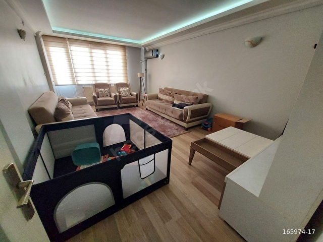 ŞİRİNELVER MEYDANDA, METRO, METROBÜSE 1 DK, 2.KAT, SATILIK DAİRE