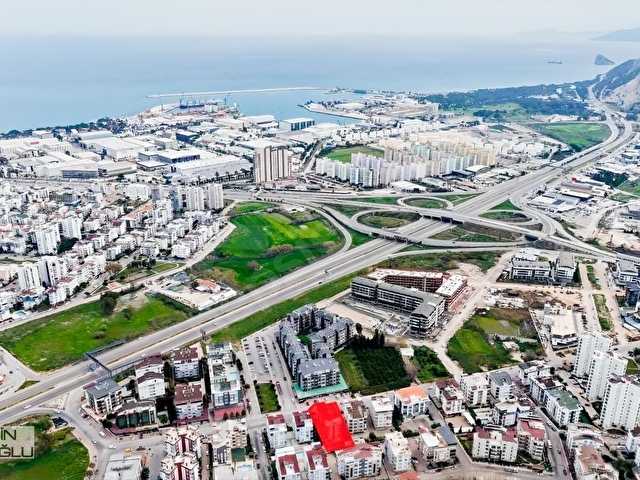 KONYAALTI HURMADA SATILIK AYRI MUTFAKLI 3+1 GENİŞ DAİRE