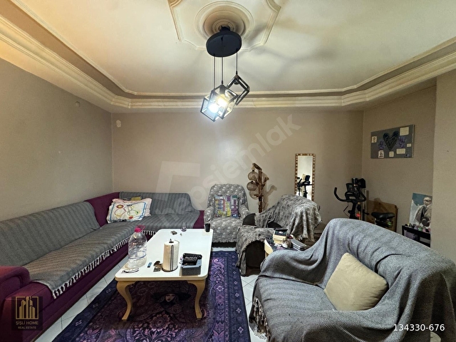 LALAŞAHİN SOKAKTA 2+1 SATILIK DAİRE