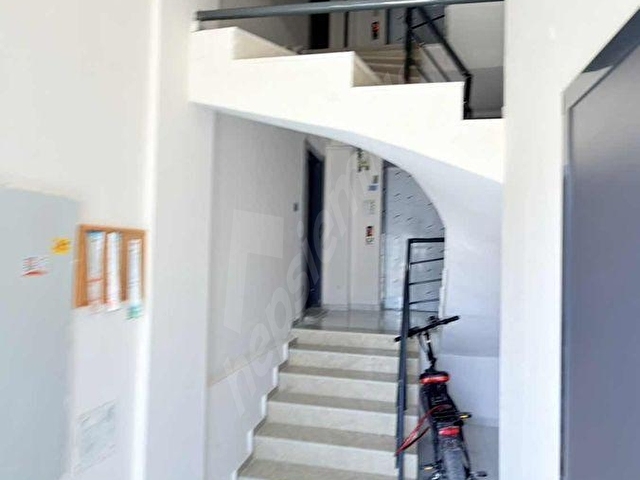 GÖRALDAN MURADİYE SİTE İÇERİSİNDE 2+1 K MUTFAK ARAKAT DAİRE - Görsel 9