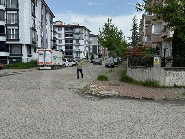 BOLU EMLAK GAYRİMENKULDAN SAĞLIK MAHALLESİNDE SATILIK 3+1 DAİRE - Görsel 13