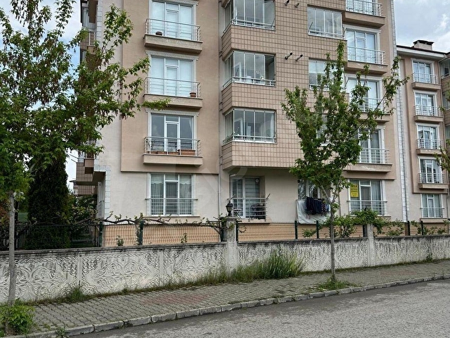 BOLU EMLAK GAYRİMENKULDAN SAĞLIK MAHALLESİNDE SATILIK 3+1 DAİRE - Görsel 14
