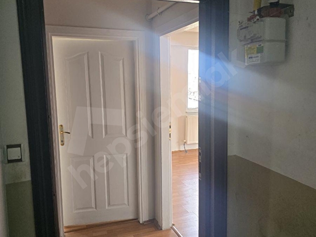TEPECİK MAHALLESİNDE 2+1 GENİŞ DAİRE 3 BALKONLU Güney Cepheli - Görsel 21