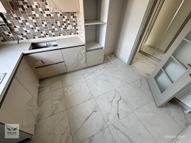Kozyatağı Bayar Cad. Yakın 2+1 81m2 NET, Ebeveynli, Balkonlu - Görsel 10