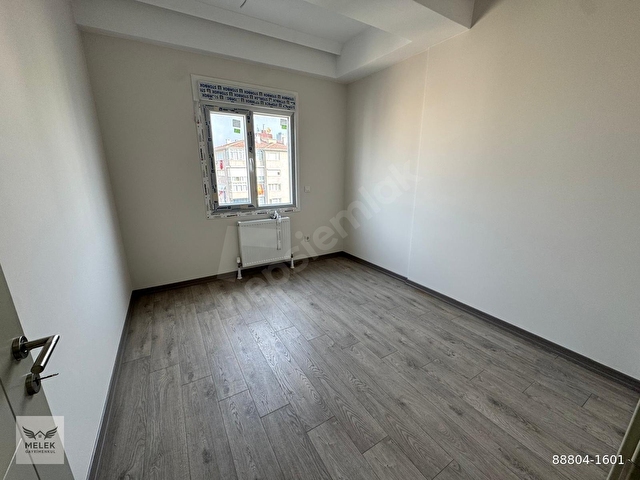 Kozyatağı Bayar Cad. Yakın 2+1 81m2 NET, Ebeveynli, Balkonlu - Görsel 14