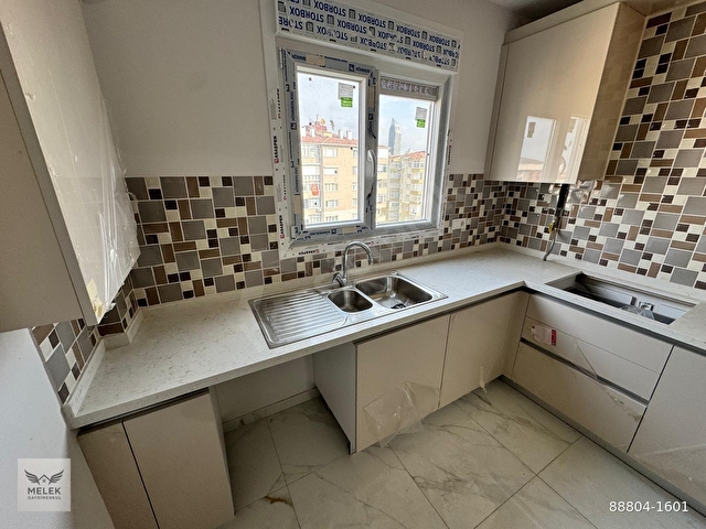 Kozyatağı Bayar Cad. Yakın 2+1 81m2 NET, Ebeveynli, Balkonlu - Görsel 12