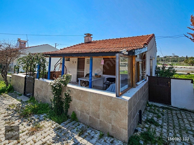 ÇEŞMEDE DENİZE SIFIR TEK KATLI VİLLA - Görsel 17