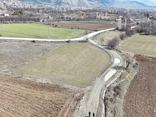 REHBER EMLAKTAN KEKLİKKAYASINDA 1343 M2 ARSA ERZİNCAN MANZARALI - Görsel 7
