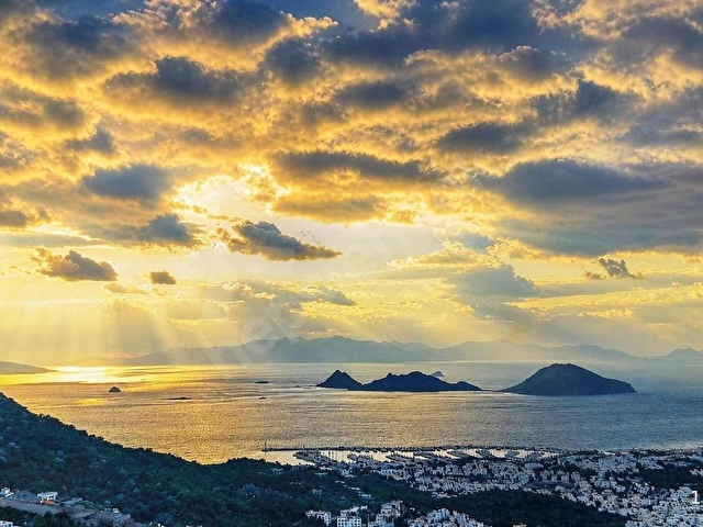 Bodrum Turgutreiste 1.169m2 %15 İmarlı Full Deniz Manzaralı