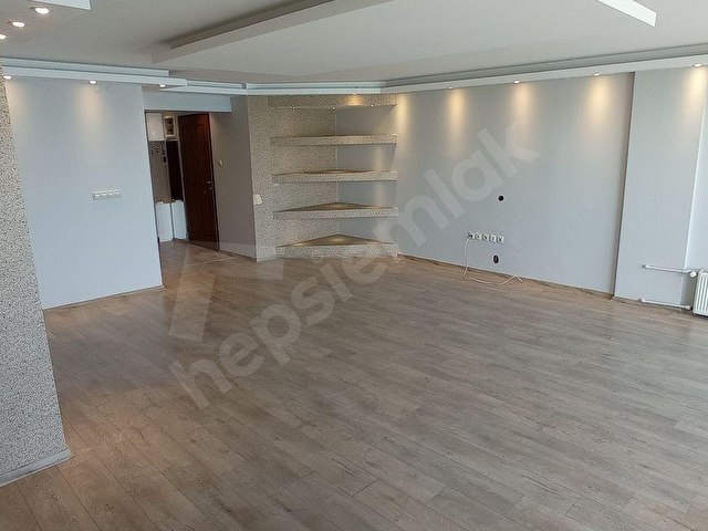 güzelyalı merkezde son kat  3 cepheli yalı dairesi - Görsel 3