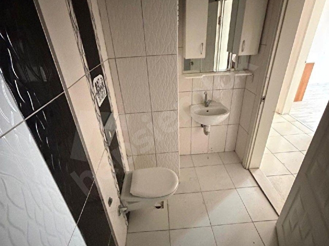 KÜLTÜR MAHALLESİ | KAFELER CADDESİ ÜZERİNDE | GENİŞ BALKONLU 2+1 KİRALIK DAİRE - Görsel 13