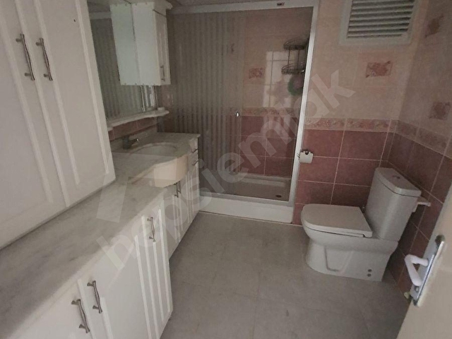 KÖROĞLU EMLAKTAN HUZUR MAHALLESİNDE GENİŞ DENİZ MANZARALI DAİRE - Görsel 16
