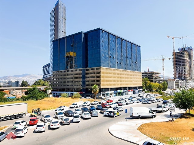 İzmir Gıda Çarşısında 120 m2 Net Full Tadilat Köşe Konum Satılık - Görsel 22