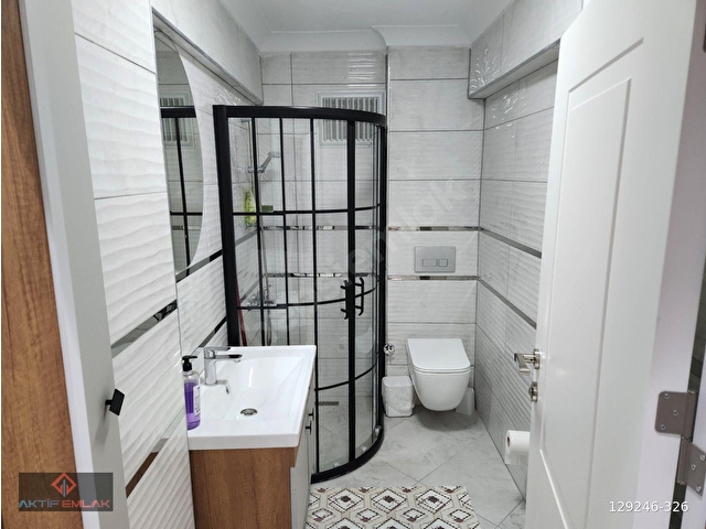 🔴🏡 AKTİFTEN AKÇAYDA STANDARTLARIN ÖTESİNDE AYRI MUTFAKLI EŞYALI DENİZE 150MT 1+1 DAİRE - Görsel 21