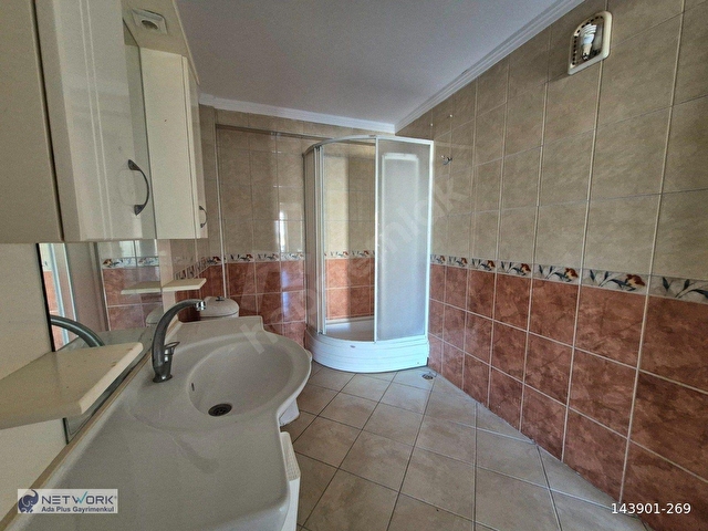 Kuşadası Cumhuriyette Merkezi Konumda 90 m² 2+1 Satılık Fırsat Daire! - Görsel 5
