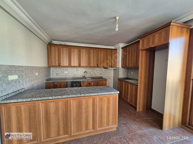 Kuşadası Cumhuriyette Merkezi Konumda 90 m² 2+1 Satılık Fırsat Daire! - Görsel 8