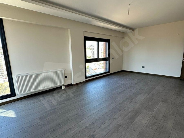 İzmir Karşıyaka Green Sitesinde Satılık 3+1 Daire