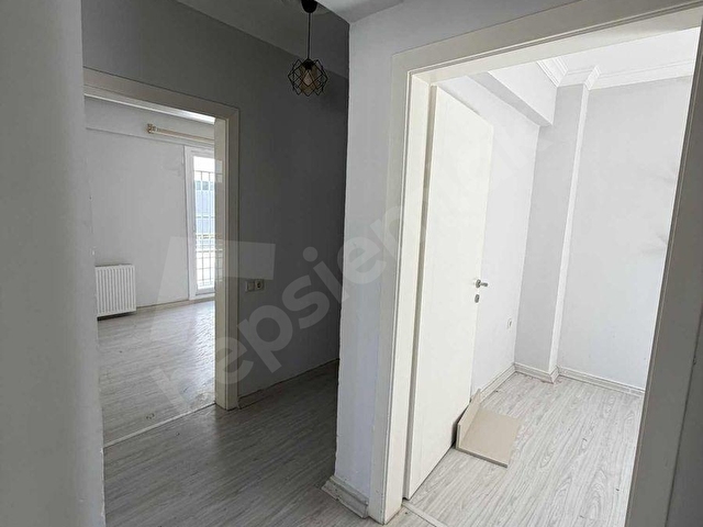 ÇEKMECE CADDESİ SATILIK BÖLÜNMÜŞ DUBLEKS - Görsel 3