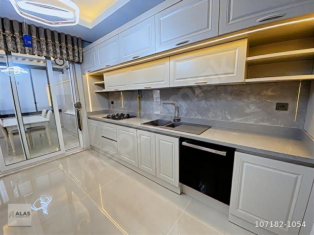 BEŞTEPEDE ARA KAT PARK CEPHE ANKASTRELİ 2.5+1 LÜX DAİRE - Görsel 4
