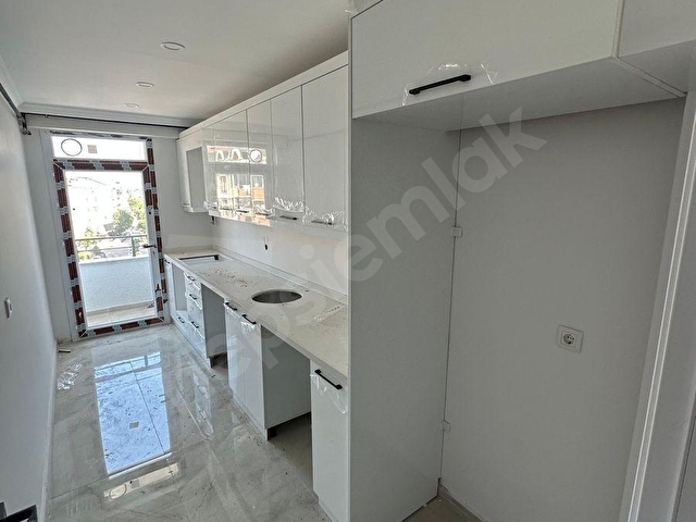 FAMİLY DEN ŞİRİNEVLER SİTEDE SATILIK 2+1 81 M² SIFIR LÜX DAİRE - Görsel 11