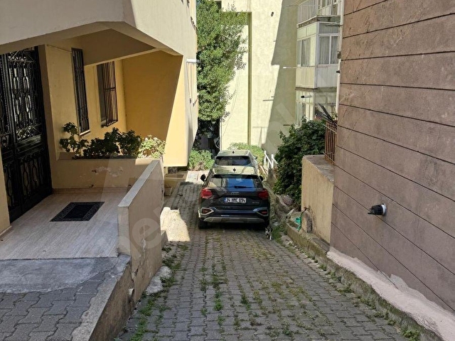 BEŞİKTAŞ ÇIRAĞAN DA KISMİ DENİZ MANZARALI 2+1 ARAKAT DAİRE - Görsel 3