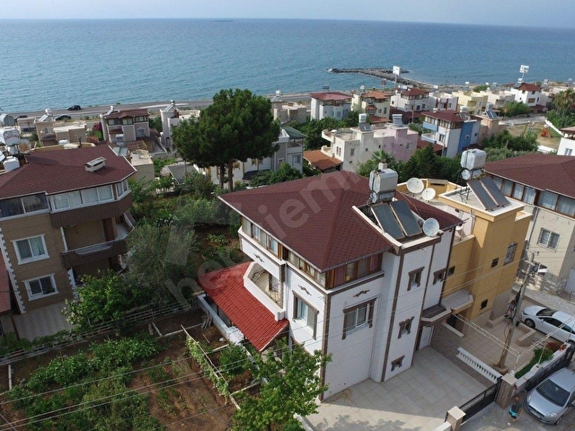 HATAY ARSUZ ARPADERESİ MINTGÜLERYÜZ SİTESİNDE 3+1 140 M2 DENİZ MANZARALI SATILIK MÜSTAKİL YAZLIK EV