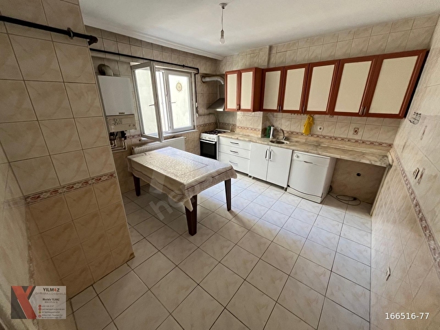 YILMAZ GAYRİMENKULDEN 2005 YAPIMI 90 M2 Y.GİRİŞ DAİRE